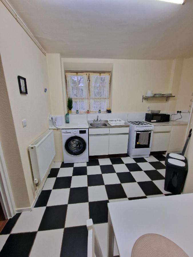Waterloo - Zone 1 - Spacious One Bedroom Flat London Exterior photo